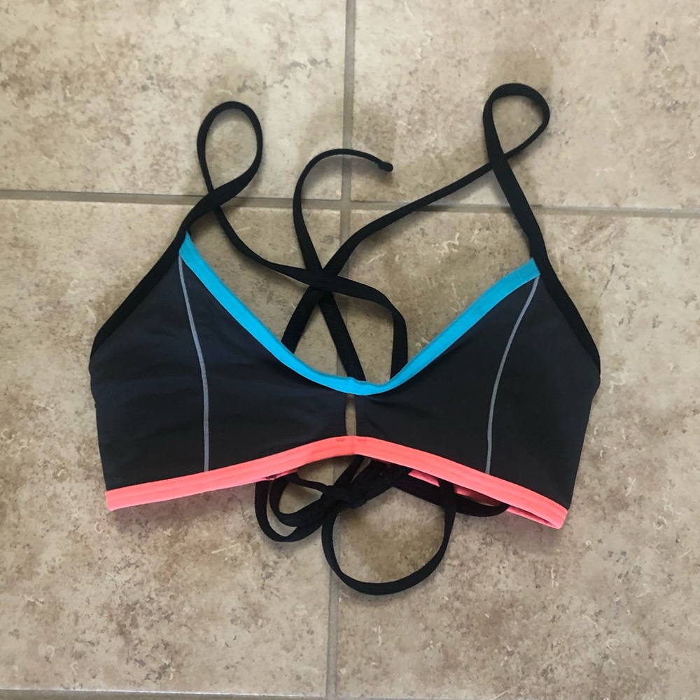 Jolyn Vent Top